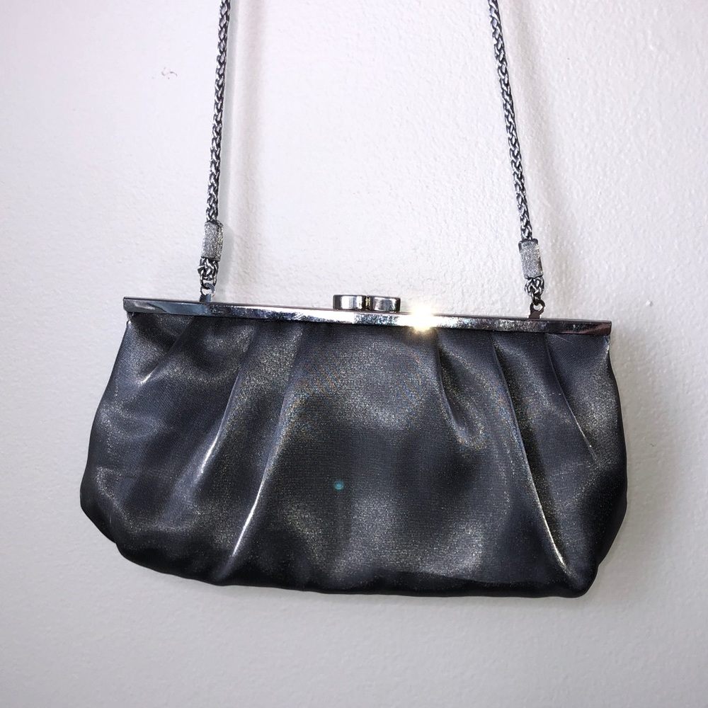 ✨ LAST CHANCE ✨ Charming Charlie RSVP Silver Clutch